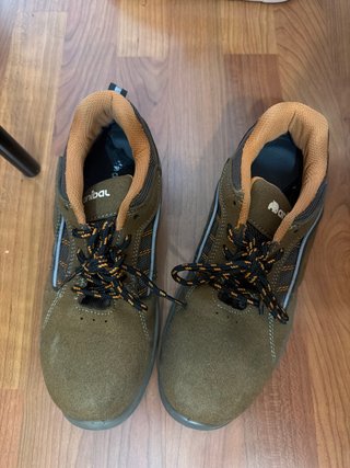 Zapatos de seguridad Anibal con punta de acero