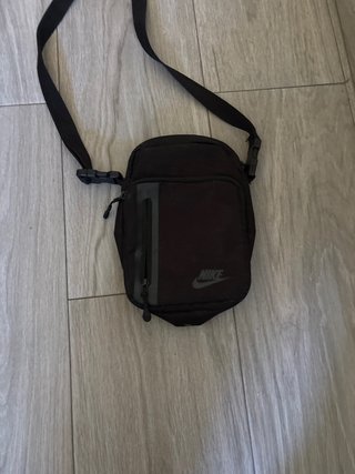 Riñonera Nike Negra
