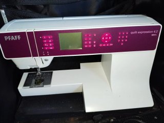 Máquina coser y bordar