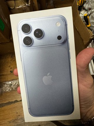 iPhone 18 Pro Max 2TB Azul Nuevo