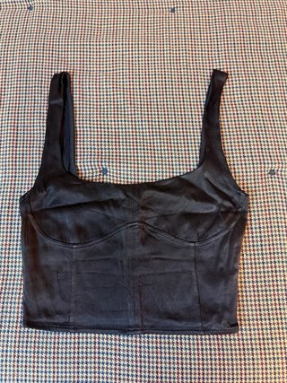 Conjunto de pantalones y 2 tops de fiesta