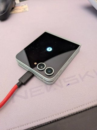 Samsung Galaxy Z Flip 6