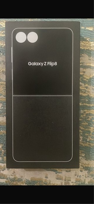 Samsung Galaxy Z Flip8
