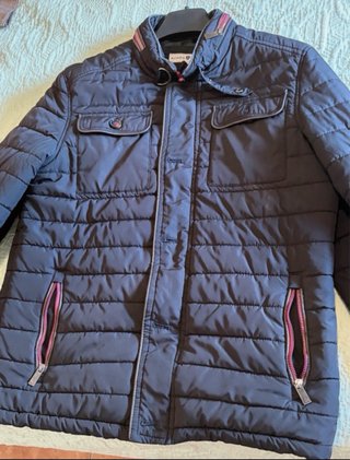Chaqueta acolchada negra de hombre