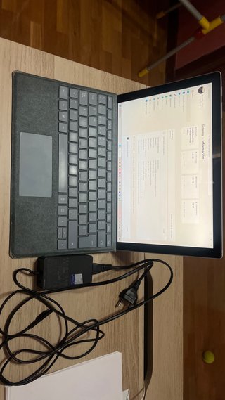 Microsoft Surface Pro 7 Touch + Penna + Tastiera