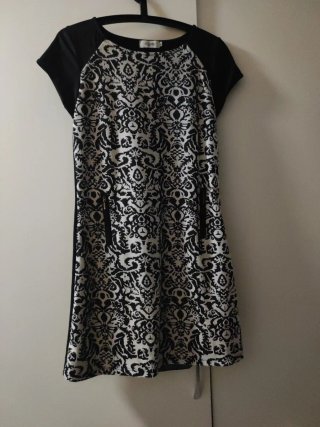 Vestido corto Fórmula Joven Talla 42