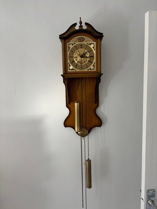 Reloj de cuco antiguo