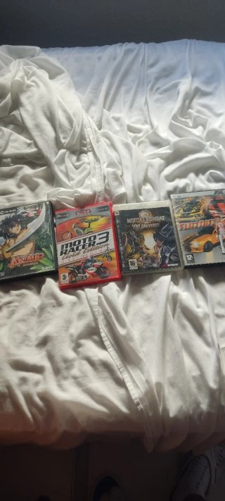Lote Videojuegos PC y PS3: Akimbo, Moto Racer 3, M