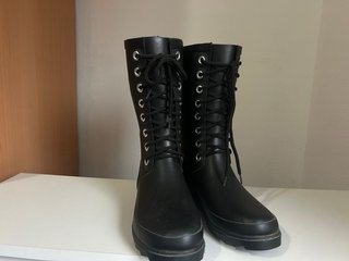 Botas de agua altas con cordones