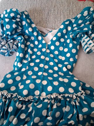 Traje de flamenca lunares azul y blanco