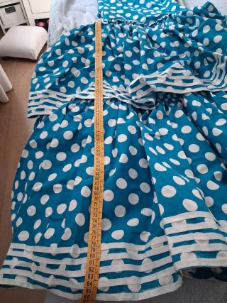 Traje de flamenca lunares azul y blanco