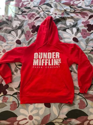 Sudadera Roja The Office Dunder Mifflin