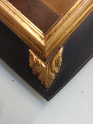 Dipinto con cornice noce filo oro