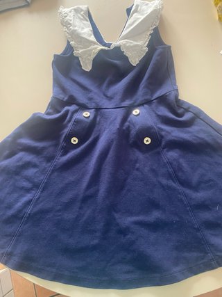 Vestito blu smanicato svasato
