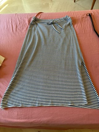 Conjunto jersey y falda de rayas