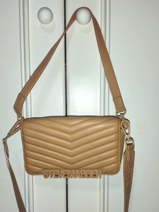 Bolso pequeño Steve Madden.