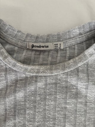 Camiseta Stradivarius