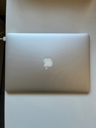 MacBook Air 13” 2017 – batería defectuosa