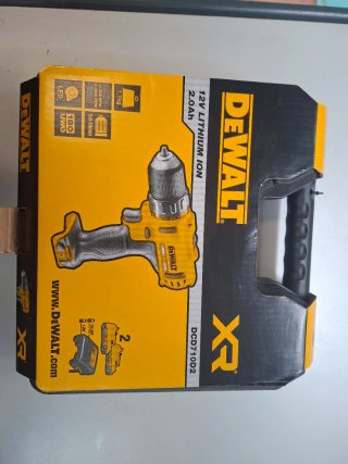 Taladro Atornillador DeWalt XR 12V DCD710