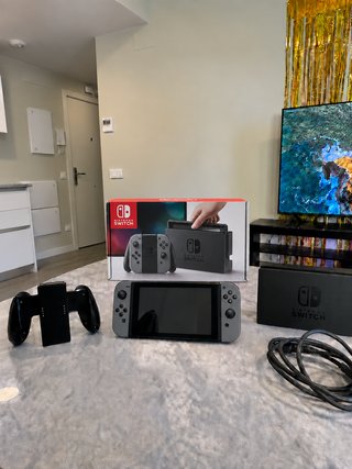 Nintendo Switch Gris con Accesorios