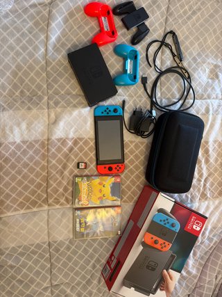 Nintendo Switch con Juegos y Accesorios