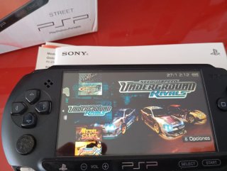 PSP Street Nero con Scatola e Molti Giochi