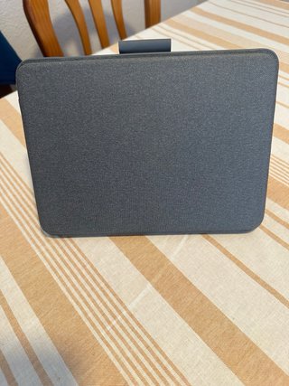 Cover Logitech Combo Touch iPad 10ª Gen
