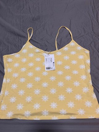 Top Amarillo con Estampado de Soles Talla XL