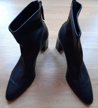 ZAPATO BOTÍN BOTA PIEL NEGRO Nº 39