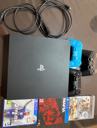 PS4 Pro (PlayStation 4) 1TB + 2 Mandos + Juegos