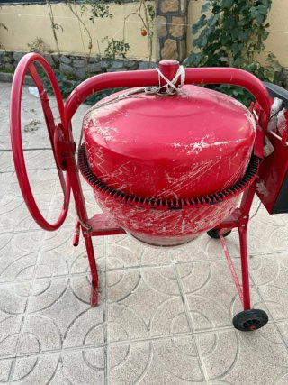 Hormigonera Roja