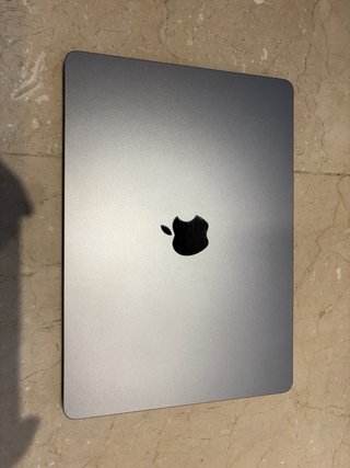 MacBook Air M2 13,6” 512GB 8GB RAM, como nuevo