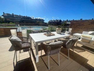 Conjunto de Mesa y 6 Sillas de Exterior