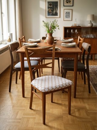 Silla Tapizada de Madera