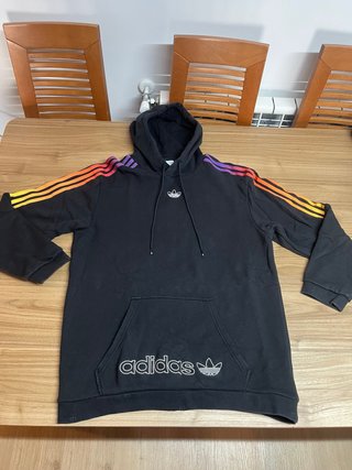 Sudadera Adidas Negra con Capucha.