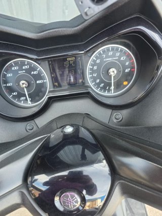 Yamaha X-Max 125