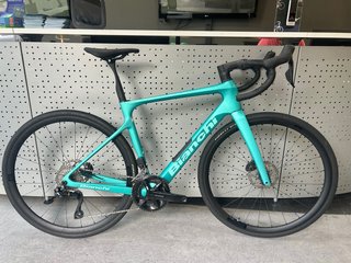 Bicicleta de Carretera Bianchi 105 Di2