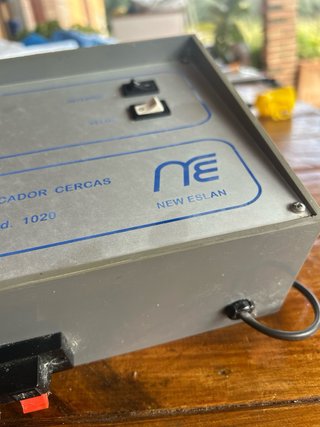 Pastor Eléctrico Electrificador Cercas NEW ESLAN