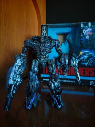 Transformers Studio Series Shockwave