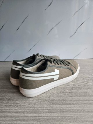 Zapatillas Eleven Lona Verde caqui Talla 41