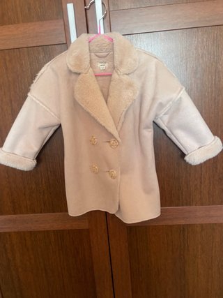 Abrigo de niña Mango beige