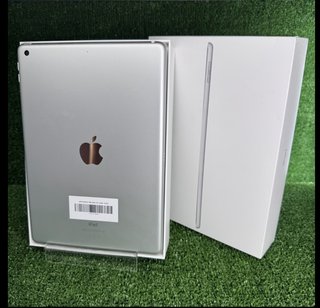 iPad 8 (2020) 32GB WiFi Plata Grado A+