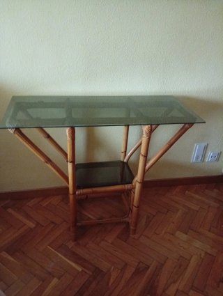 Mesa Auxiliar de Ratán y Cristal