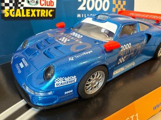 Scalextric Porsche 911 GT1 Millennium 2000