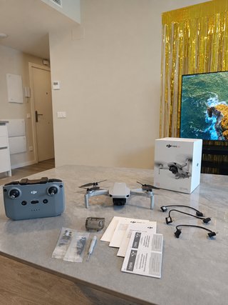 Dron DJI Mini 4K con batería extra