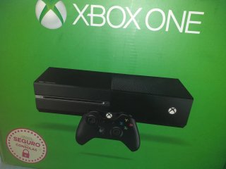 Consola Microsoft Xbox One Negra