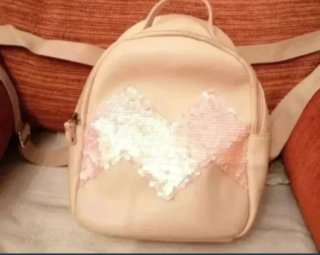 Mochila Infantil con Corazón de Lentejuelas