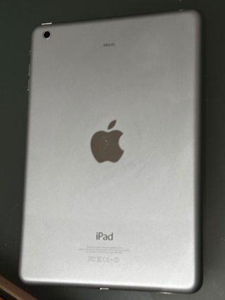 iPad Mini 1a Gen 32GB Argento