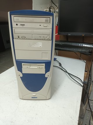 CAJA DE PC SIN PLACA BASE