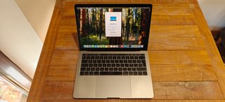 MacBook Pro 13 Touchbar Corei5,16GB,SSD256GB.